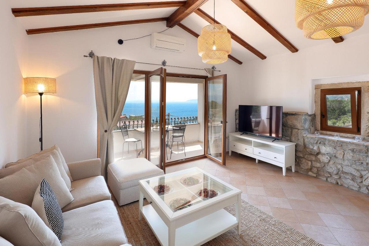 Villa Fani With Jacuzzi Ičići Exterior foto